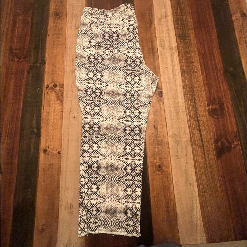 Snake skin print pants